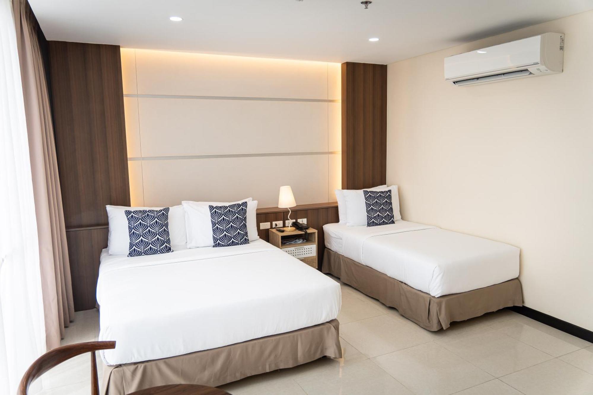 Dccco Hotel Dumaguete City Ngoại thất bức ảnh