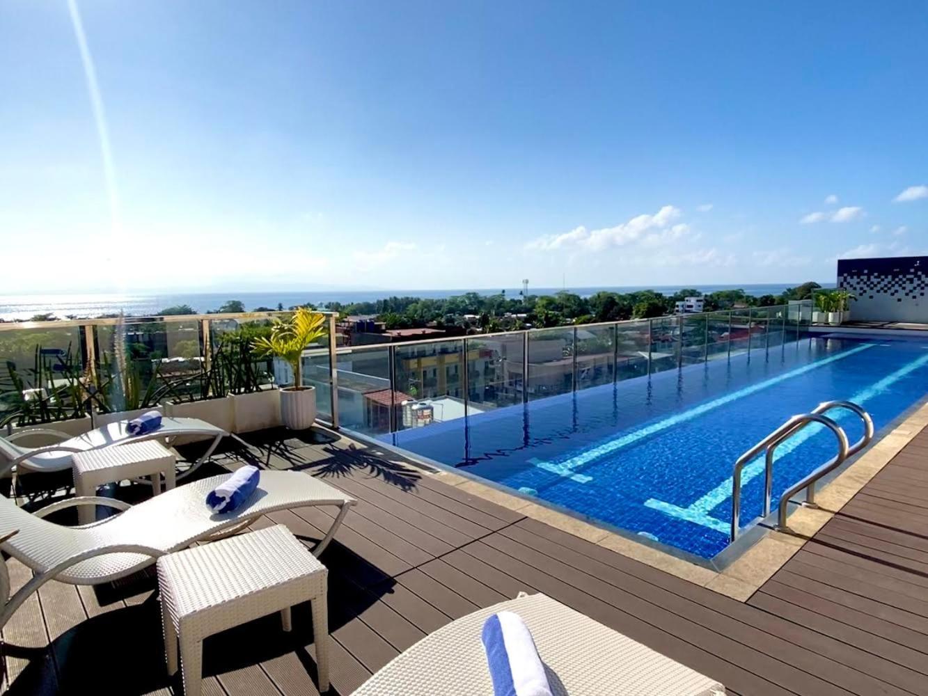 Dccco Hotel Dumaguete City Ngoại thất bức ảnh