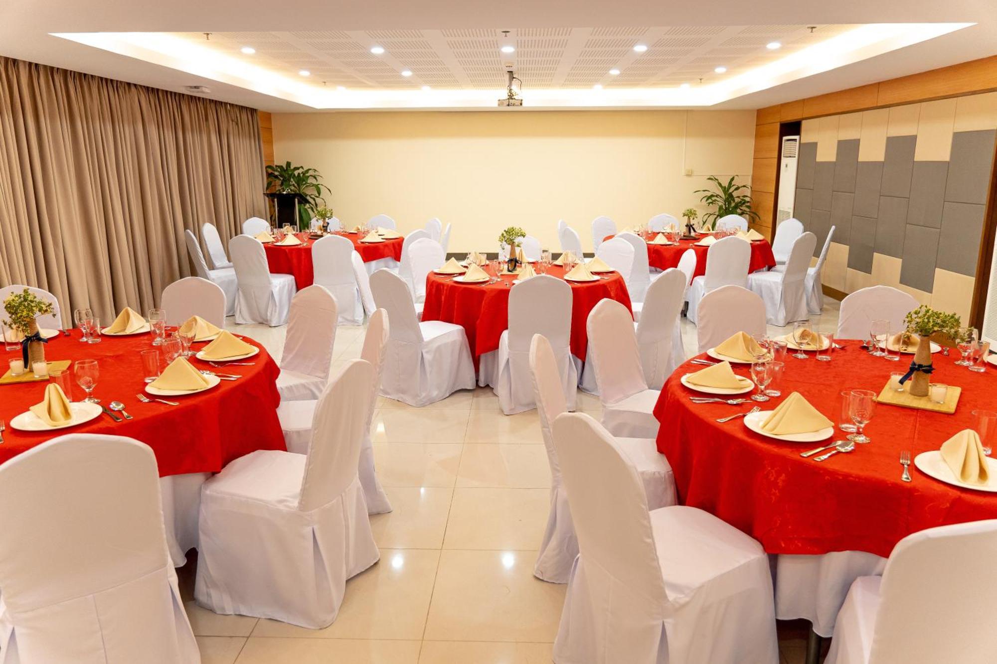 Dccco Hotel Dumaguete City Ngoại thất bức ảnh