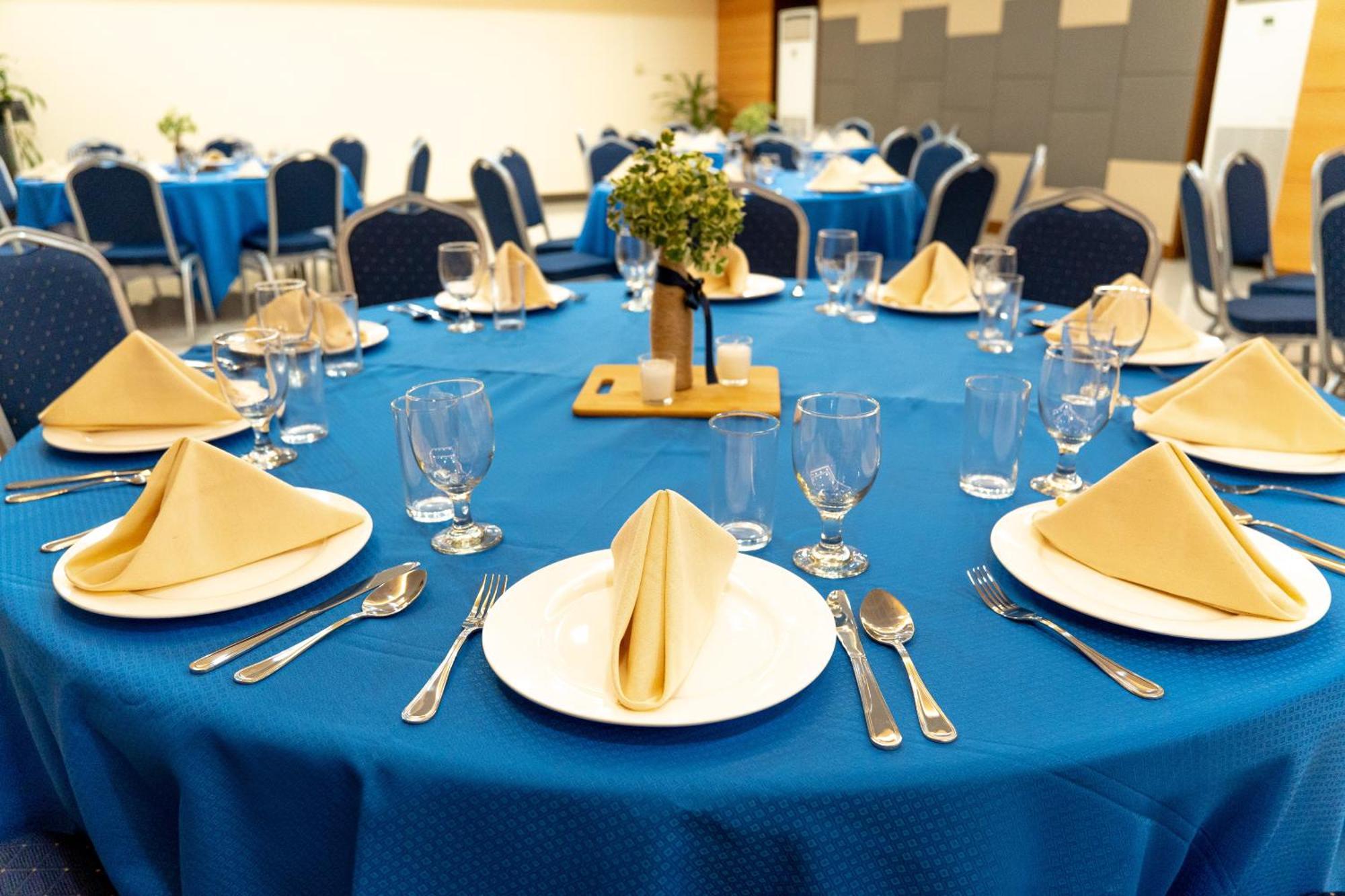 Dccco Hotel Dumaguete City Ngoại thất bức ảnh